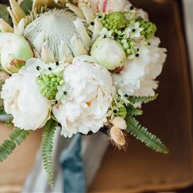 fwthumbwedding - flowers - in Cornwall - Flowertime Florist - -weddingflowersinCornwall 4300x2861.jpg